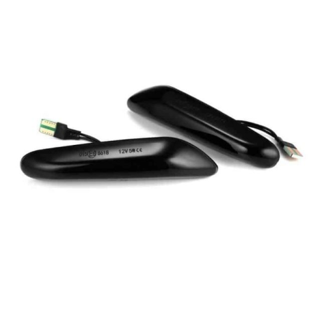 Semnalizare laterală LED fumurie, secvențială și dinamică, pentru Renault Megane III 2008-2016